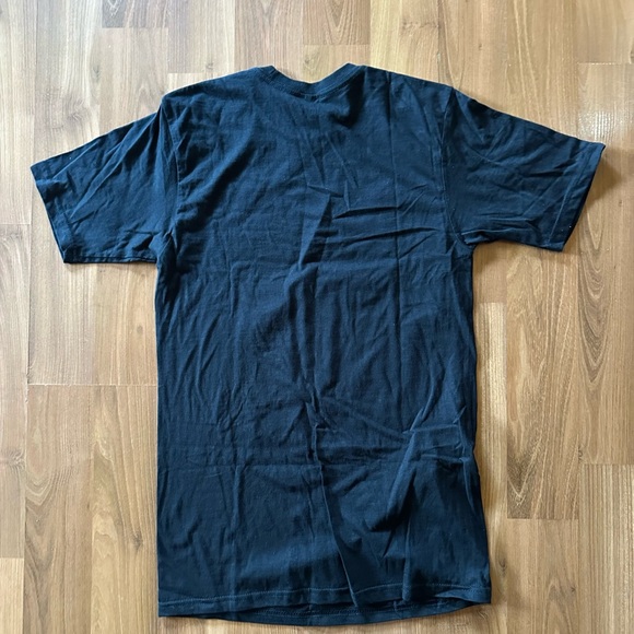 🤘🏻NWT Nirvana T-shirt size medium Hot Topic 🎸 - Picture 6 of 6